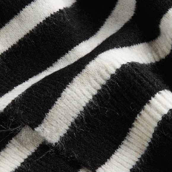 H&M Oversized Fuzzy Striped Sweater, Size M - Picture 2 of 6